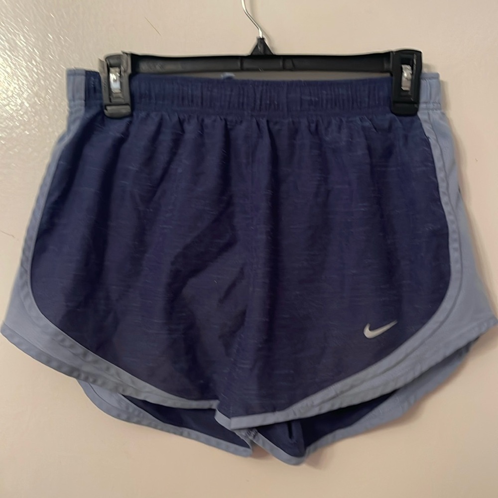 Nike shorts navy size M
